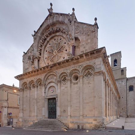 Svegliarsi Nei Borghi - La Patronale Bed & Breakfast Troia Exterior photo